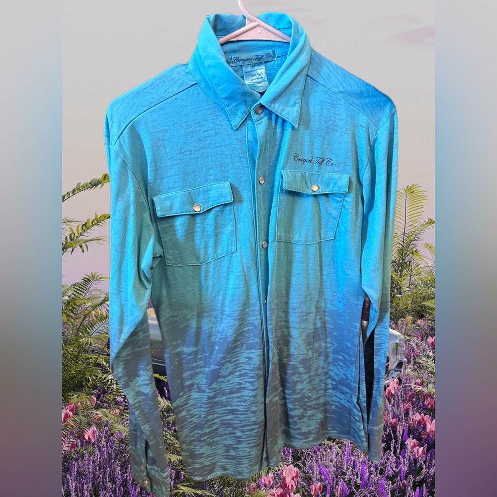 Turquoise Ombre Long-Sleeve Shirt - Casual Women’s Top